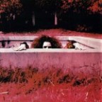 (Detr&aacute;s del LP) Foto de Christine Frka por Andee Nathanson 